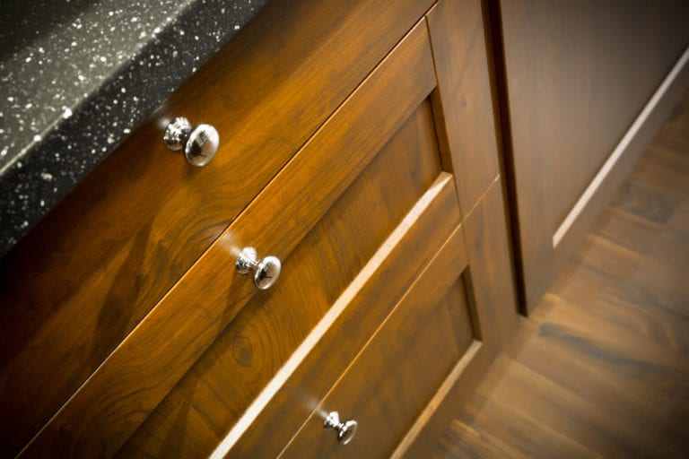 The Advantages of Solid Wood Awa Kitchen